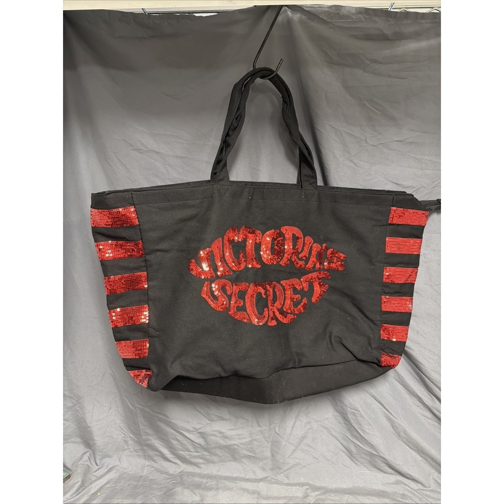 VICTORIA'S SECRET RED & BLACK  SEQUINS LARGE TOTE LIPS ZIPPER TRAVEL BAG NWT